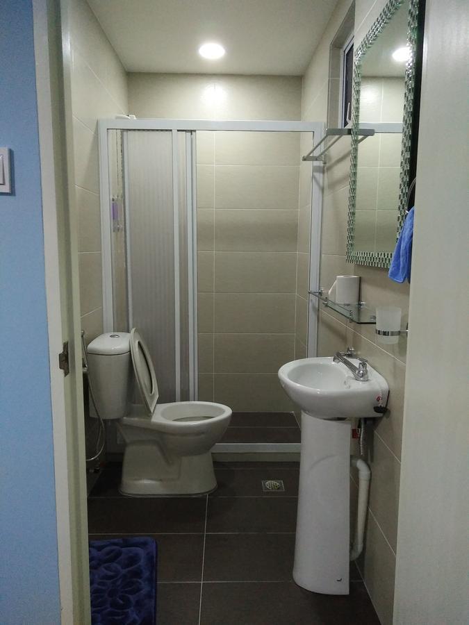 Xenia Homestay كوشنج المظهر الخارجي الصورة